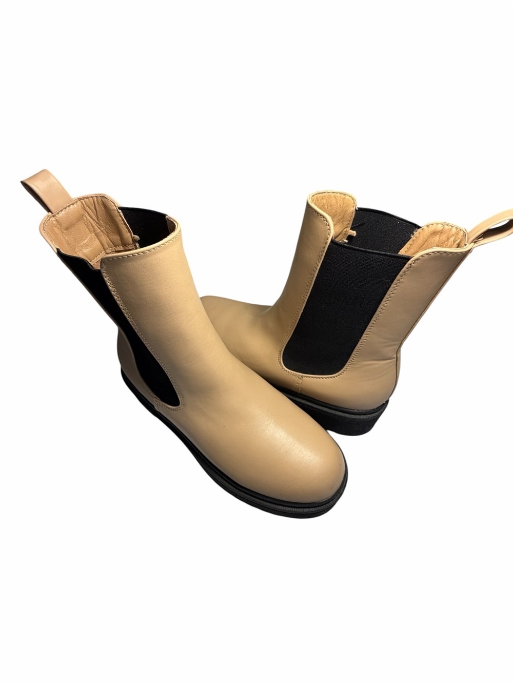 MIA Beige Chelsea Boots with Black Elastic Panels Womens 7 - Picture 5 of 10